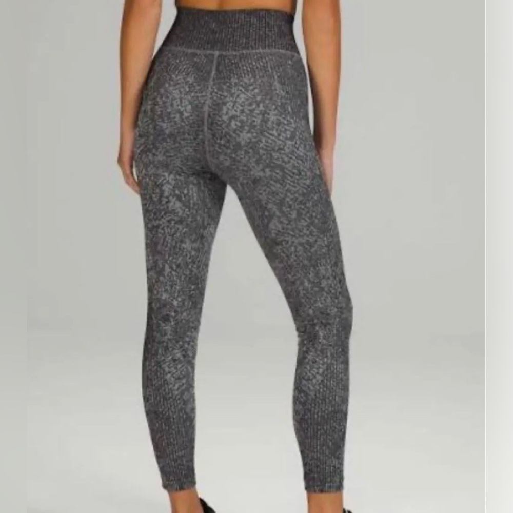 Lululemon Ebb to Train Super-High-Rise Tight 25"